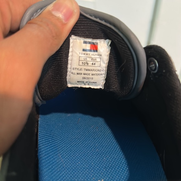 Tommy Hilfiger Men Athletic Grey Sneaker Size 10.5 - Picture 5 of 5
